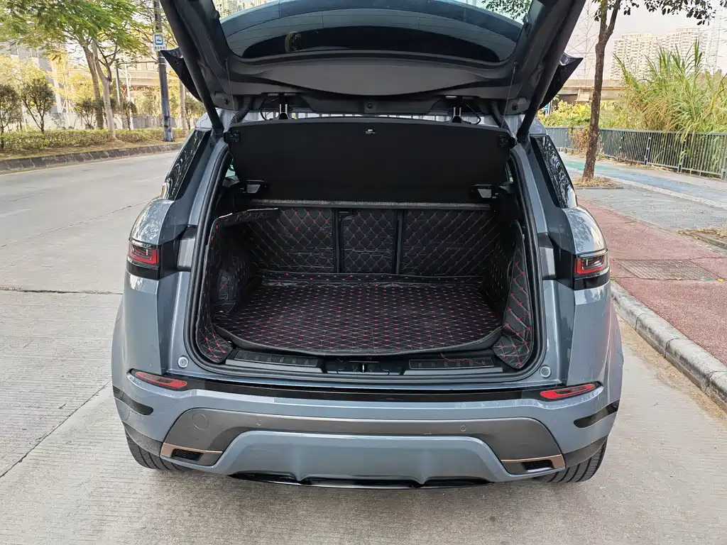 Land Rover Evoque 2021 — фото 15