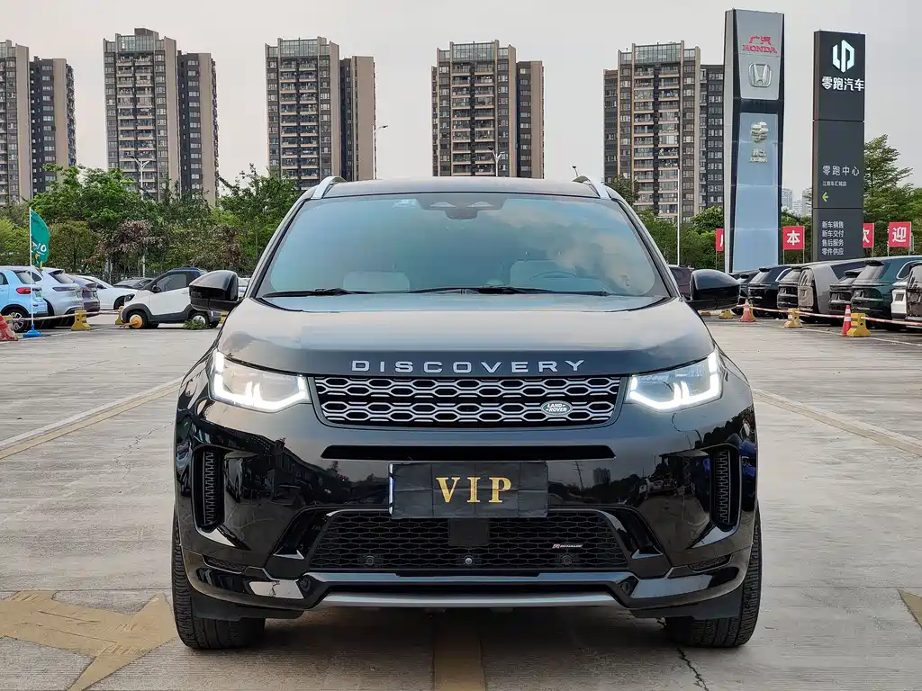 Land Rover Discovery Sport 2023 — фото 2