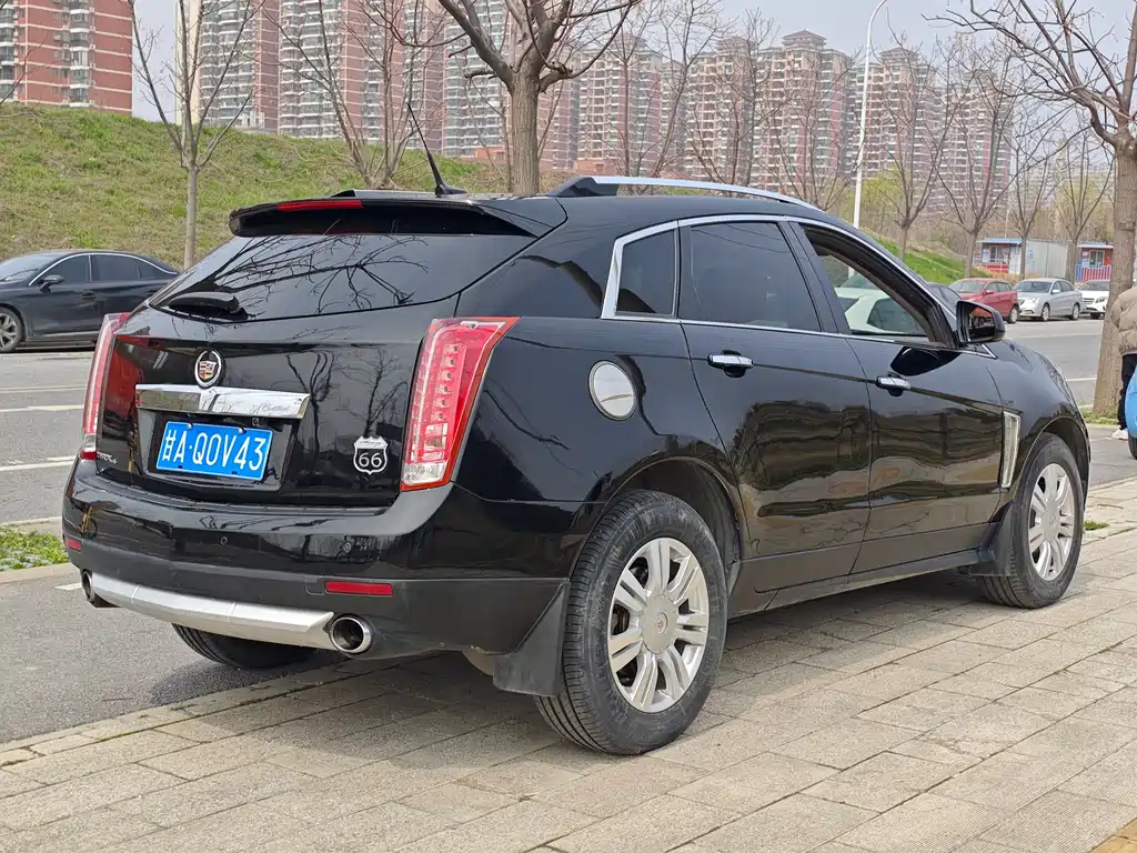 Cadillac SRX 2014 — фото 7