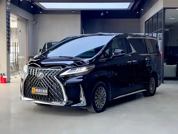 Lexus LM 2020