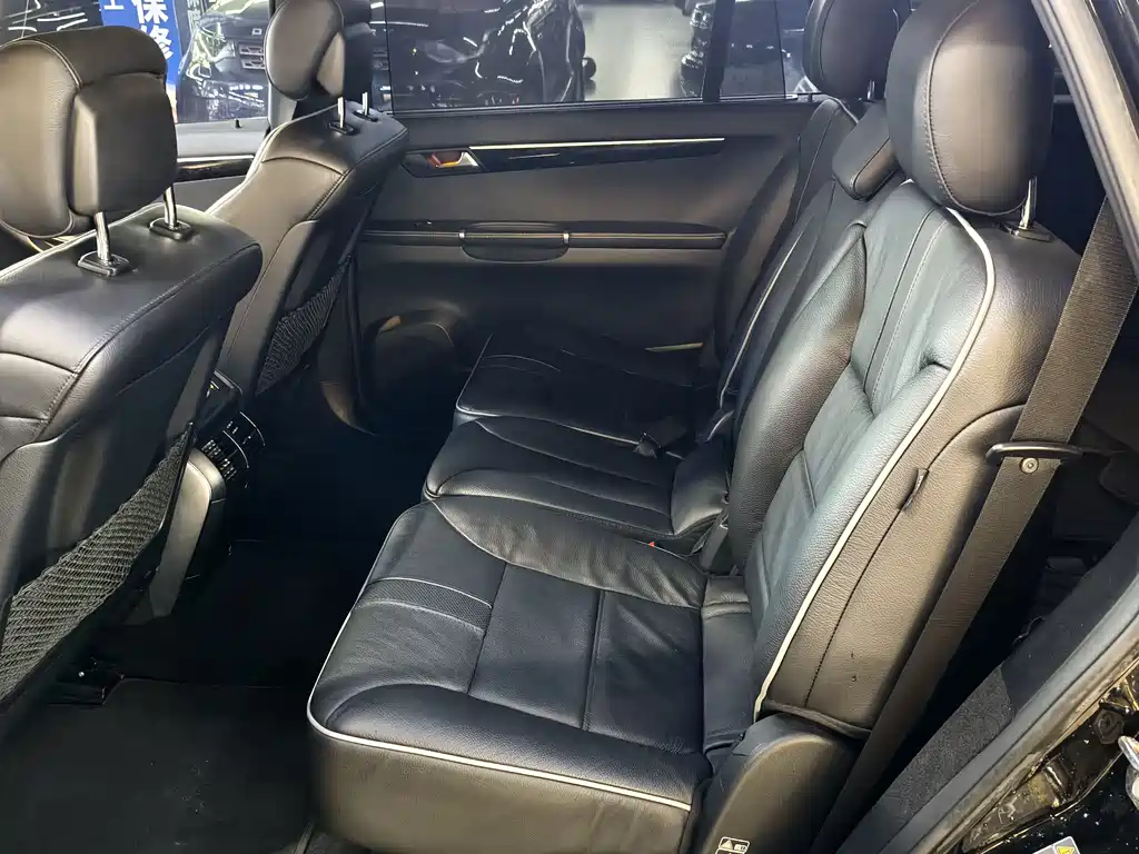 Mercedes-Benz R-Class 2017 — фото 11