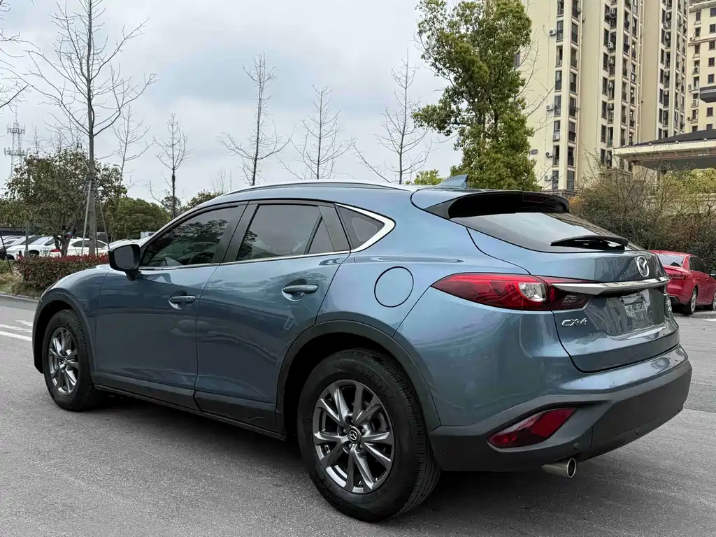 Mazda CX-4 2019 — фото 12