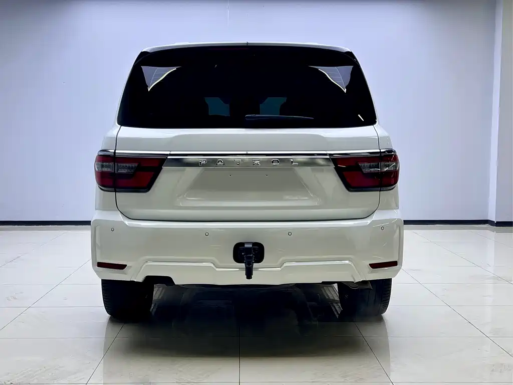 Nissan Patrol 2018 — фото 13