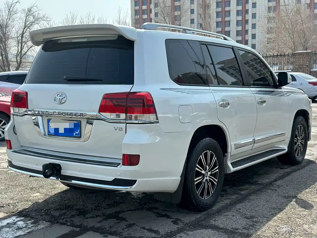 Toyota Land Cruiser 2014 — фото 9
