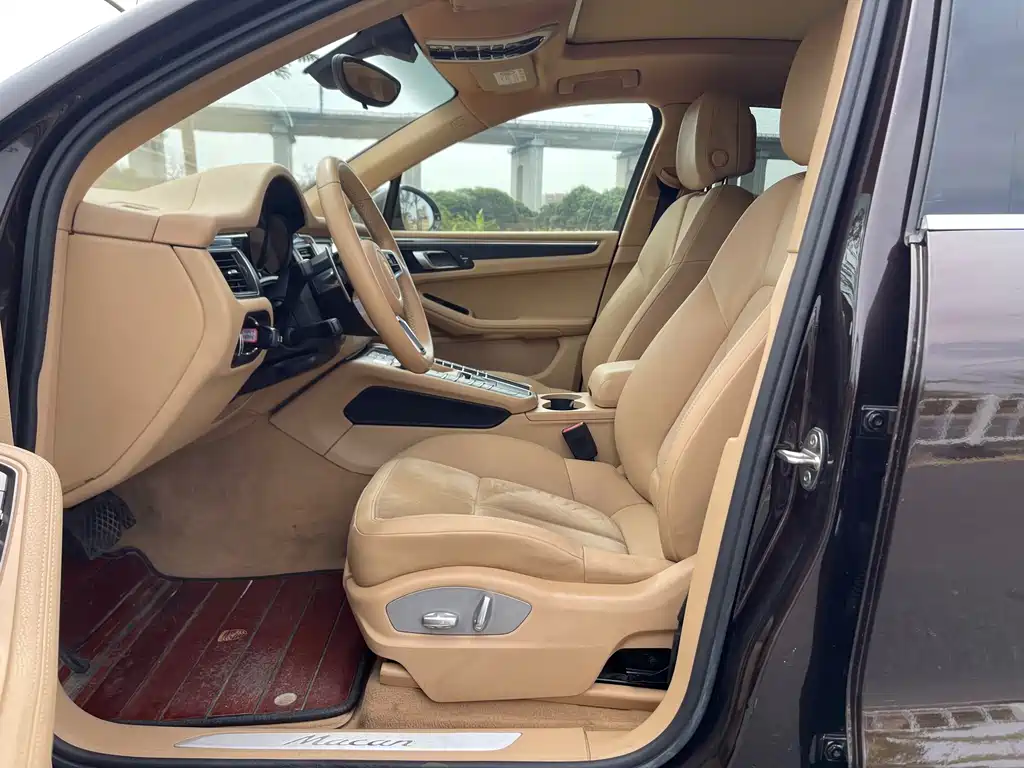 Porsche Macan 2015 — фото 20
