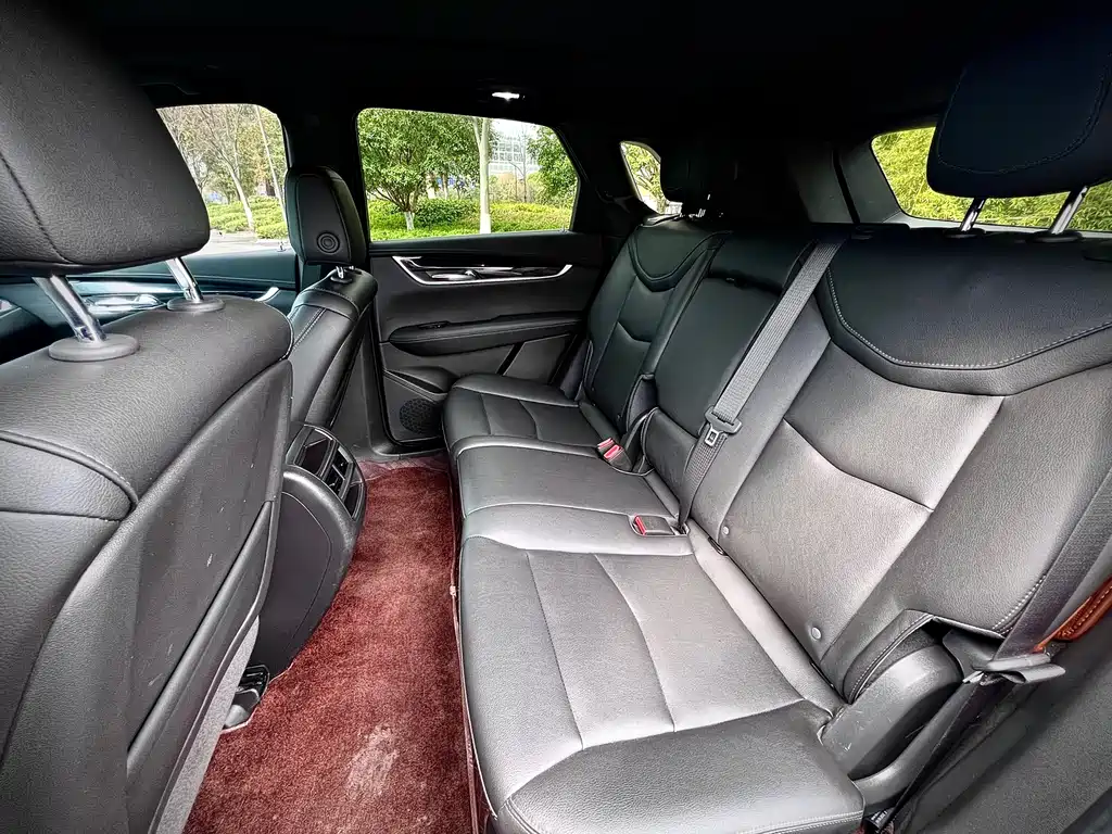 Cadillac XT5 2022 — фото 16