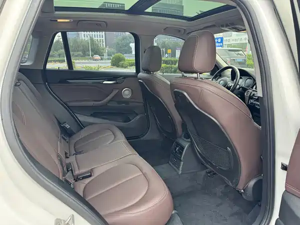 BMW X1 2021