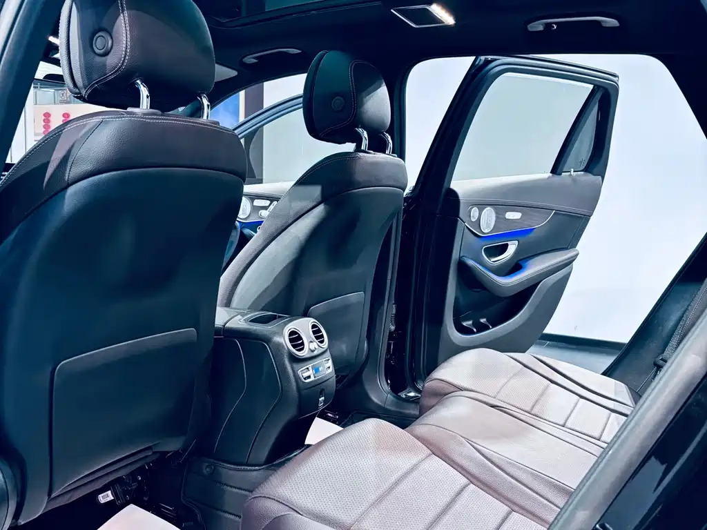 Mercedes-Benz GLC 2020 — фото 13