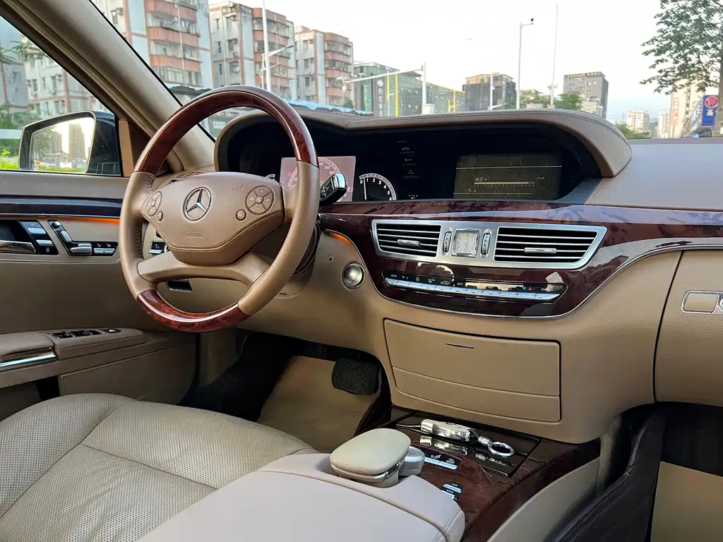 Mercedes-Benz S-Class 2011 — фото 17