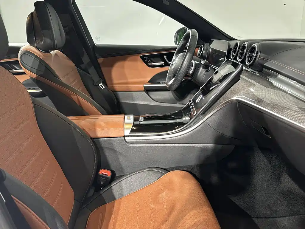 Mercedes-Benz C-Class 2023 — фото 13