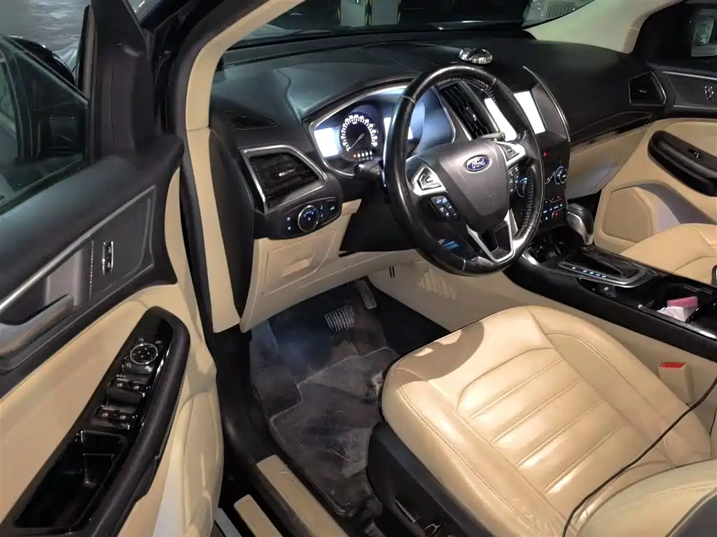 Ford Edge 2015 — фото 12