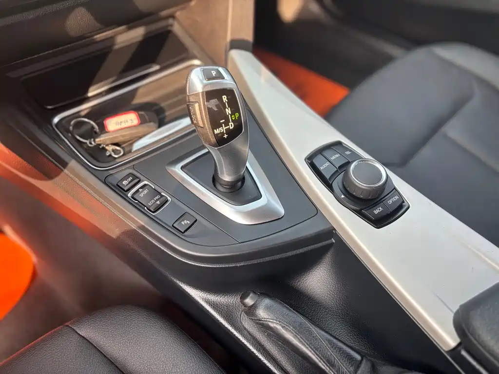 BMW 3 Series 2015 — фото 10