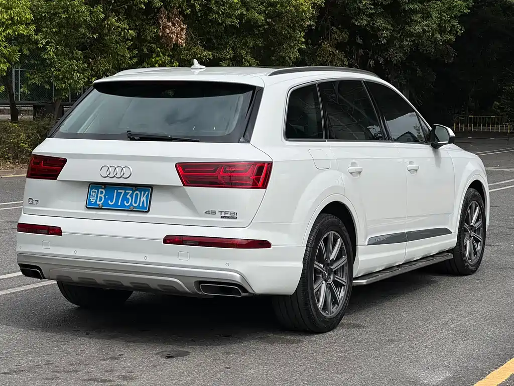 Audi Q7 2017 — фото 14