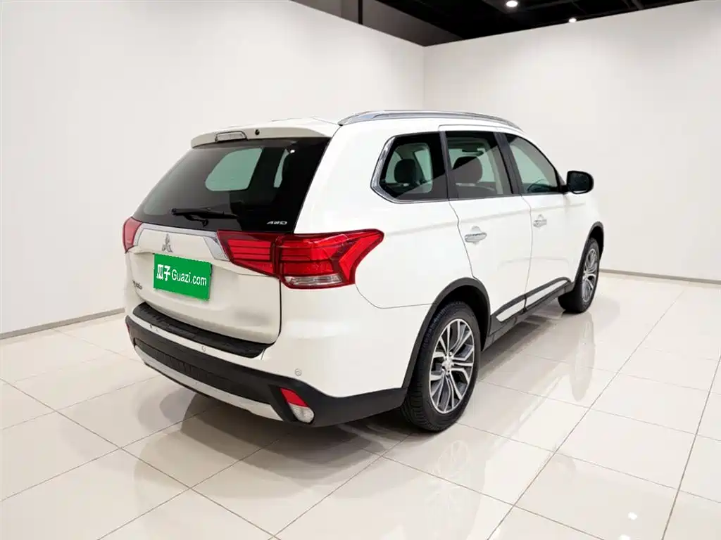 Mitsubishi Outlander 2017