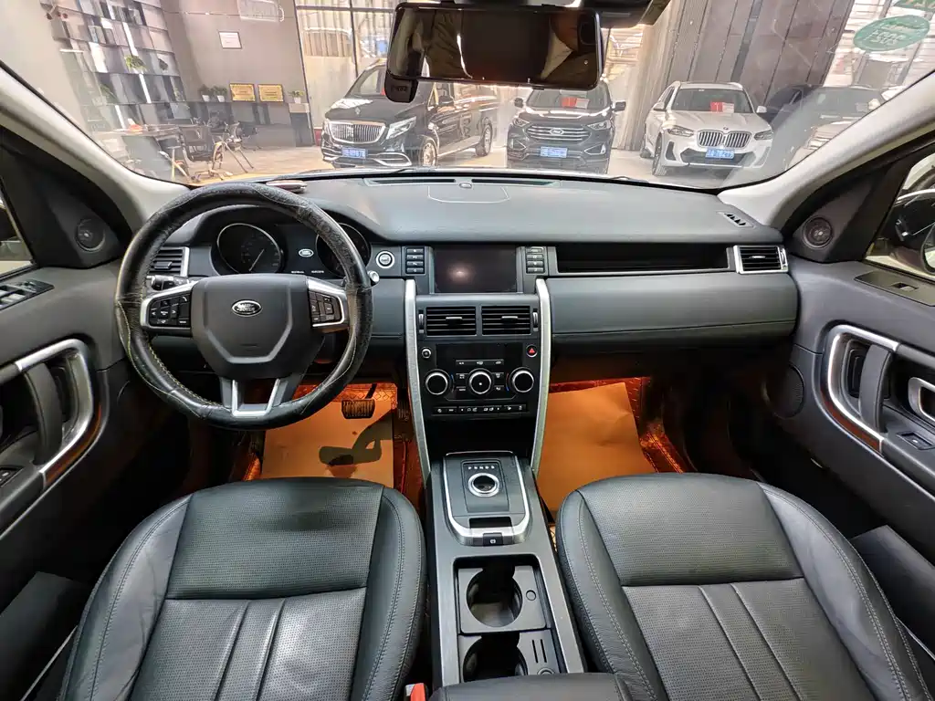 Land Rover Discovery Sport 2019 — фото 13