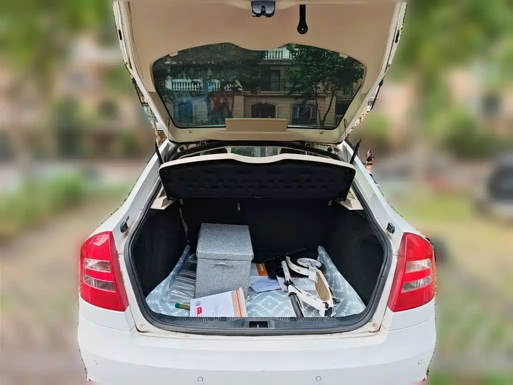 Skoda Octavia 2015 — фото 20