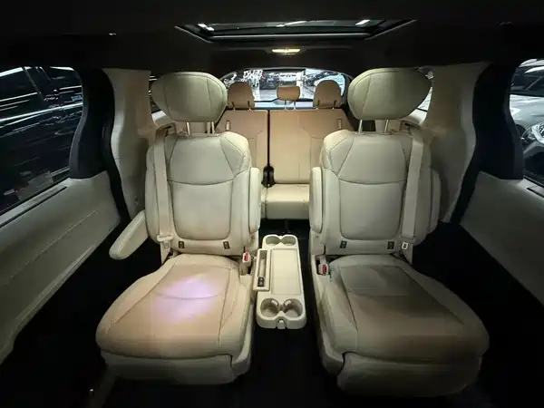 Toyota Sienna 2021
