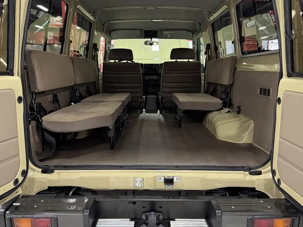 Toyota Land Cruiser 2024 — фото 16