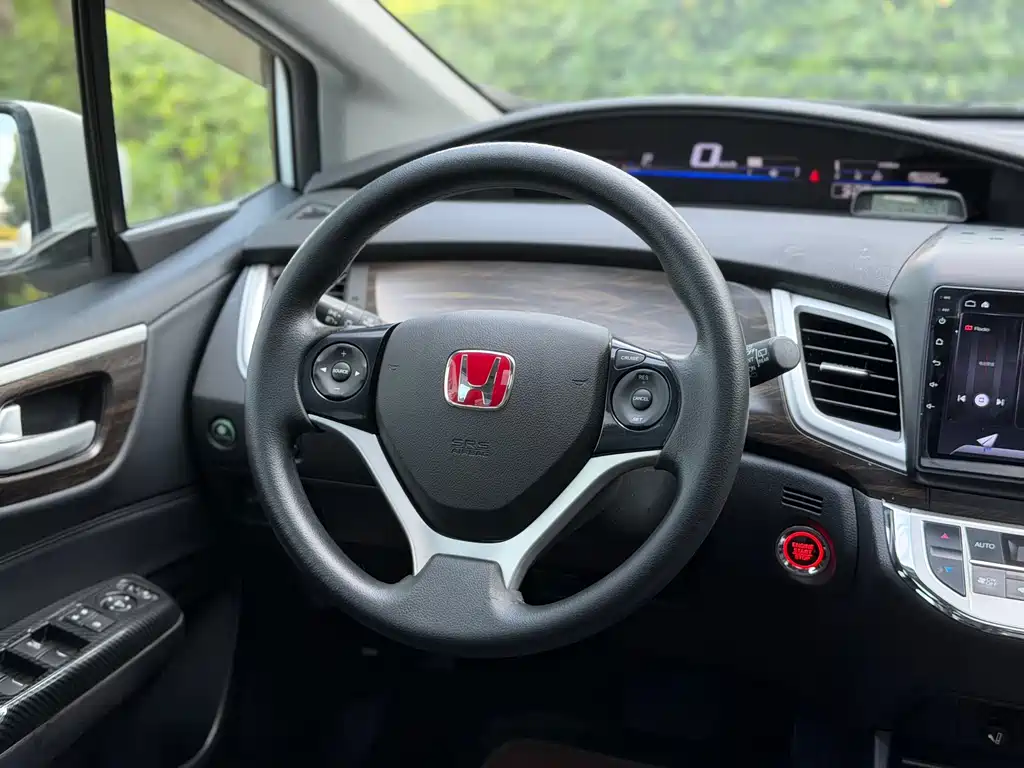 Honda Jade 2017 — фото 8