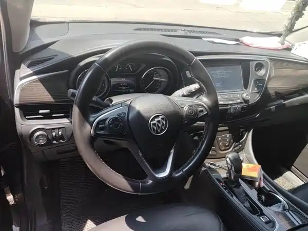 Buick Envision Plus 2018