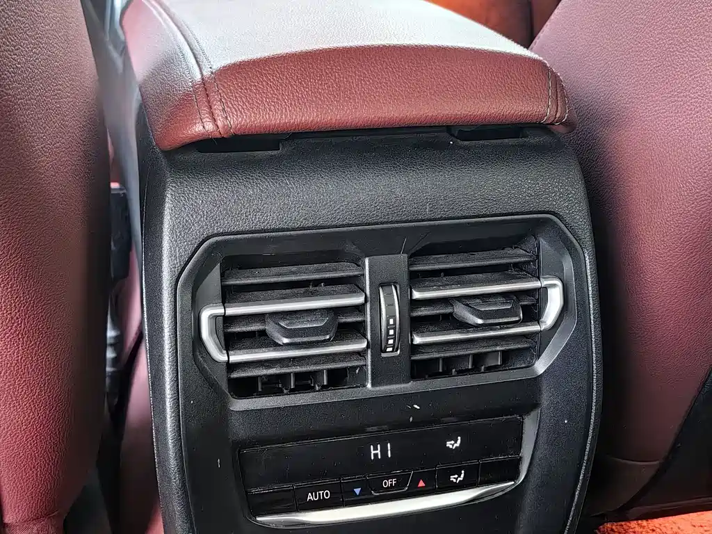 BMW 3 Series 2022 — фото 12