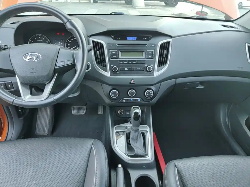 Hyundai ix25 2015 — фото 13