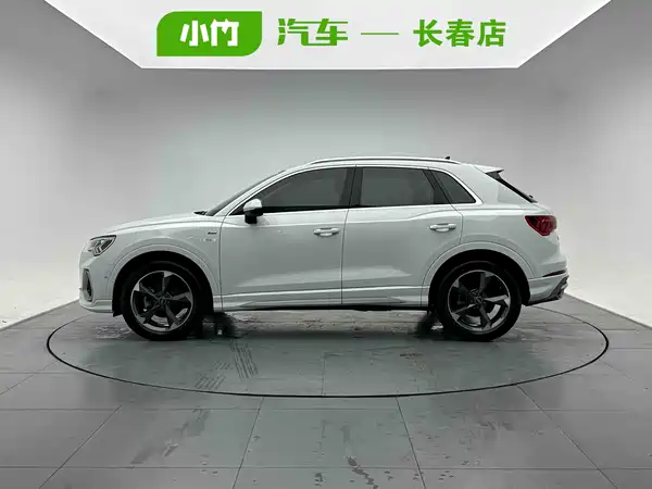 Audi Q3 2022