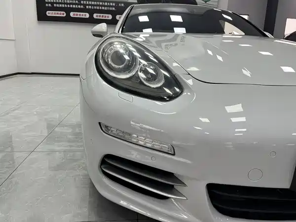 Porsche Panamera 2016