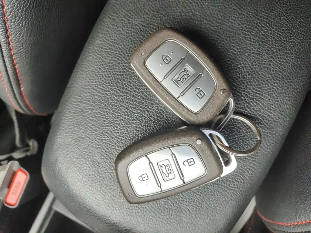 Hyundai Elantra 2015 — фото 9