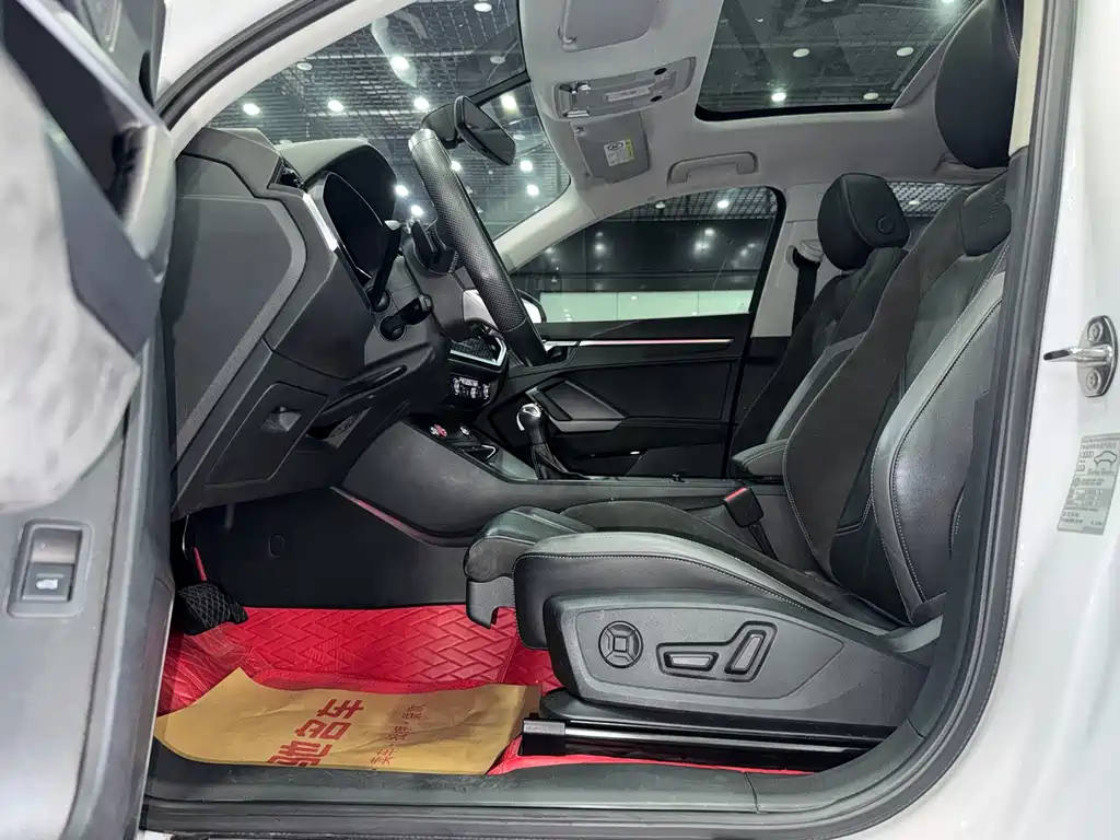 Audi Q3 Sportback 2020 — фото 8