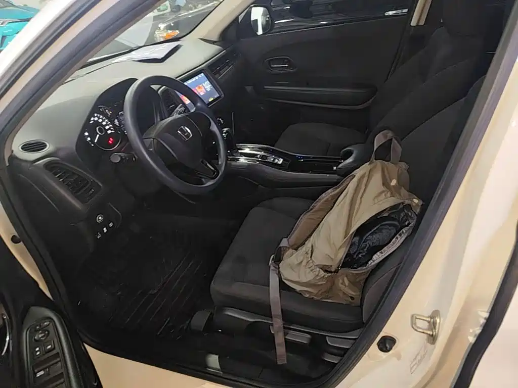 Honda Vezel 2021 — фото 15