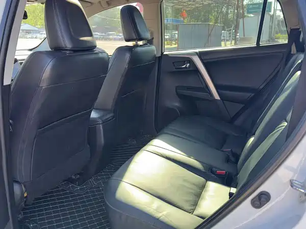 Toyota RAV4 2013