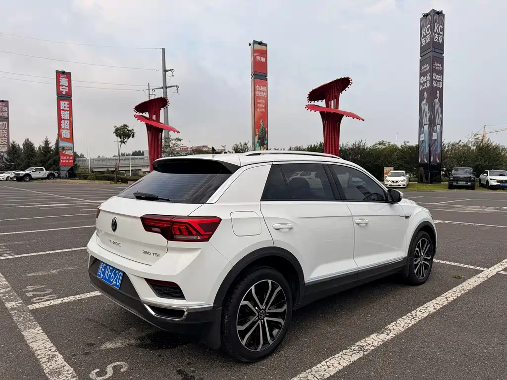 Volkswagen T-Roc 2023