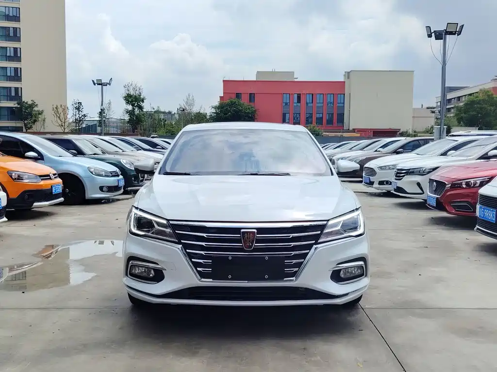 Roewe i5 2020