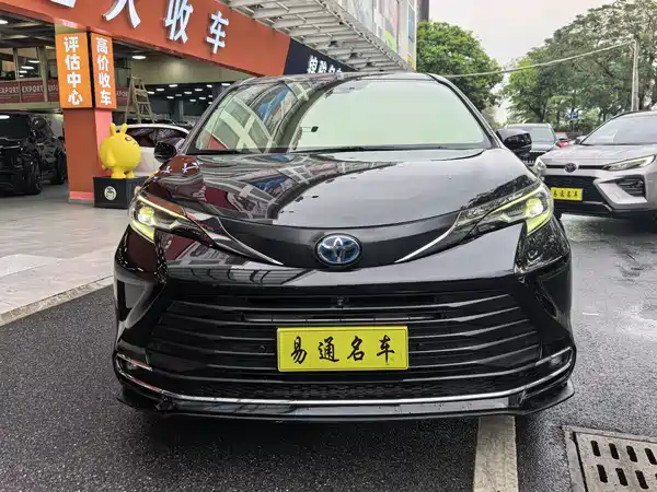 Toyota Sienna 2021