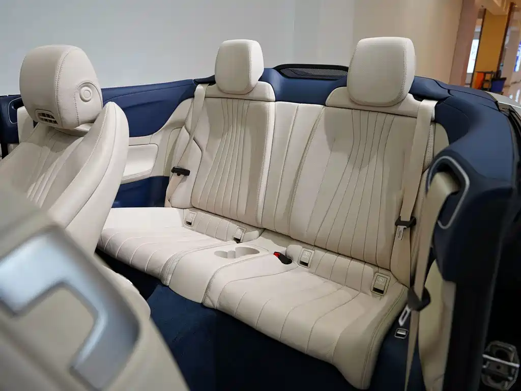 Mercedes-Benz E-Class 2023 — фото 13