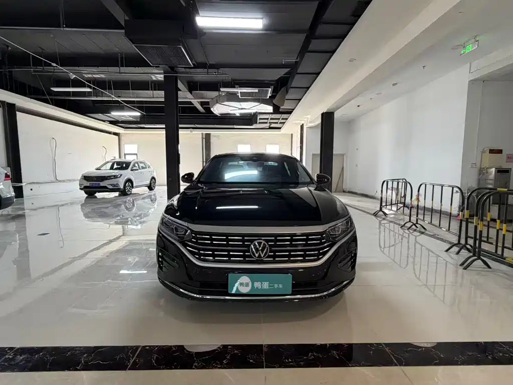 Volkswagen Passat 2023