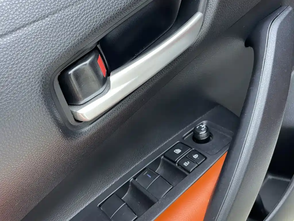 Toyota Corolla 2023 — фото 17