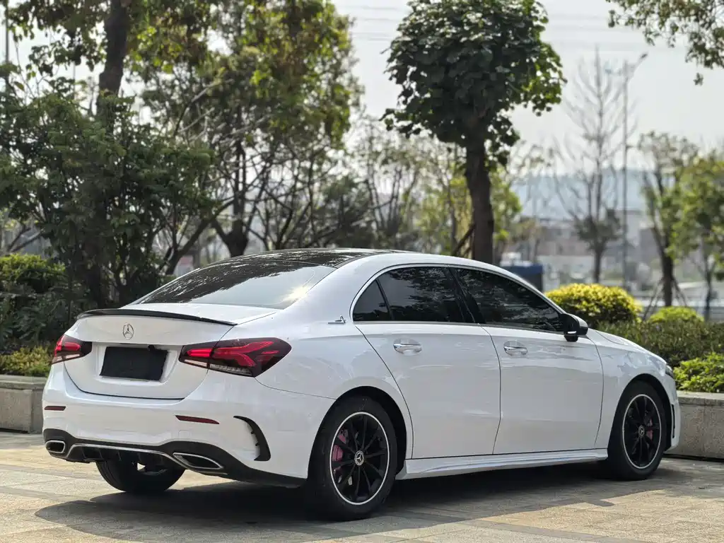 Mercedes-Benz A-Class 2021 — фото 13