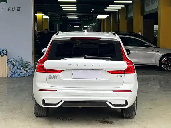 Volvo XC60 2021