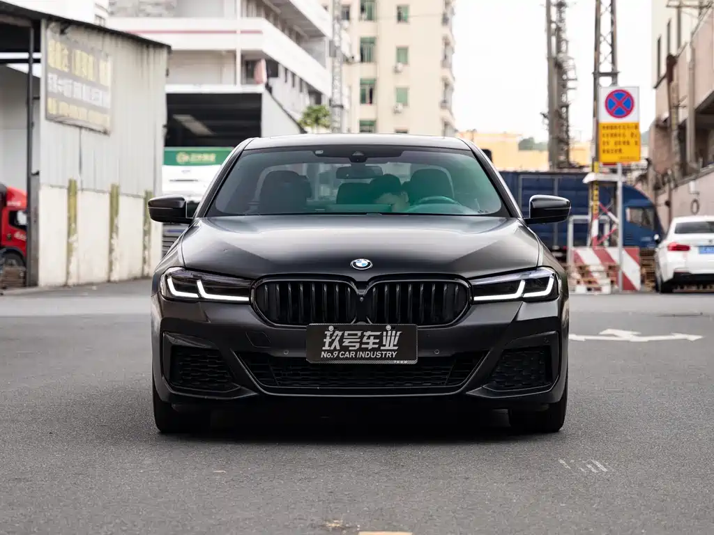 BMW 5 Series 2021