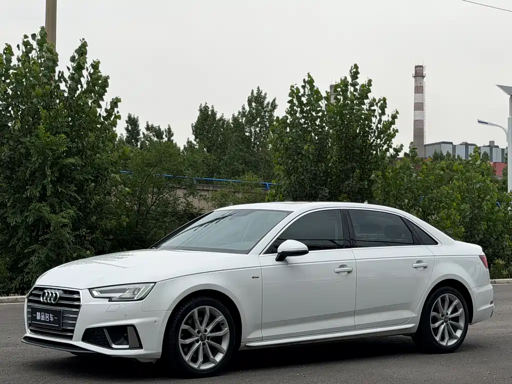 Audi A4L 2019