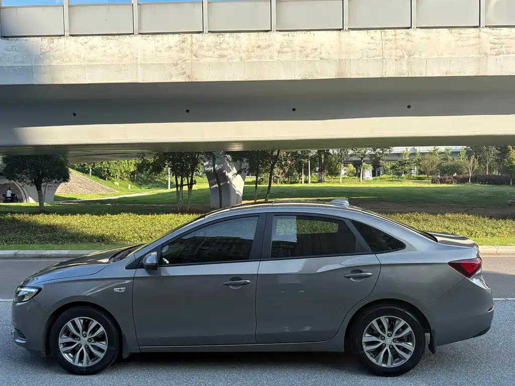 Buick Excelle 2018
