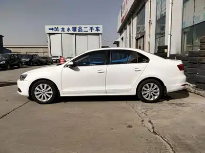 Volkswagen Sagitar 2014