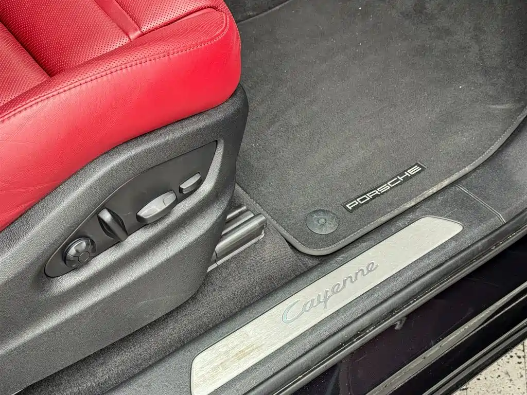 Porsche Cayenne 2022 — фото 17