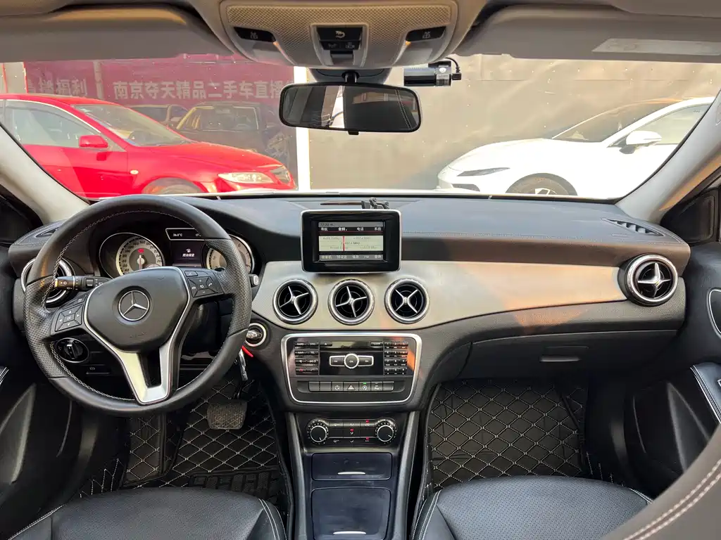 Mercedes-Benz GLA 2016 — фото 15