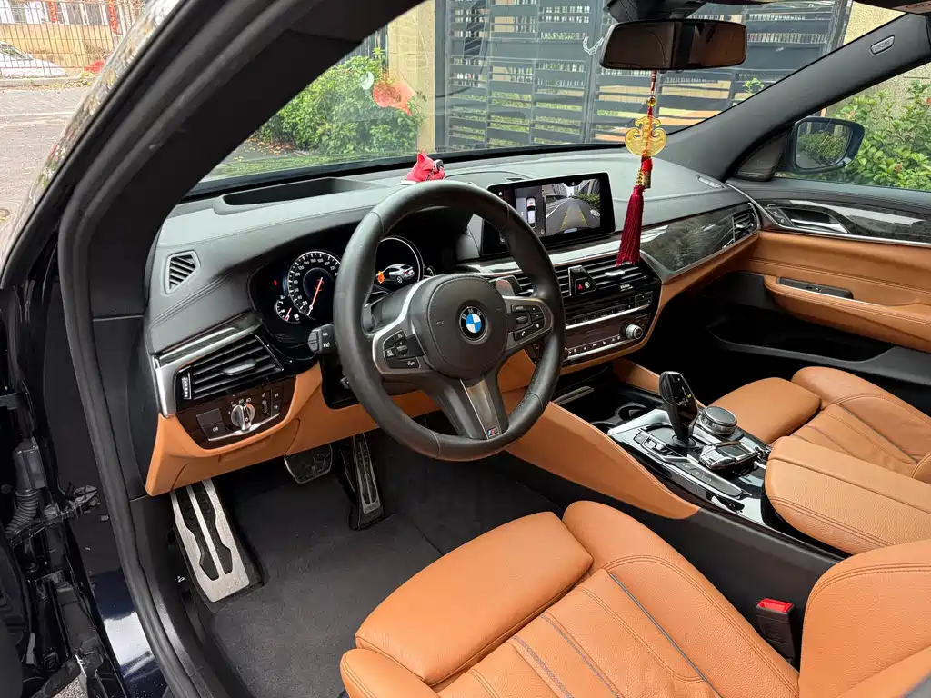 BMW 6 Series GT 2018 — фото 6