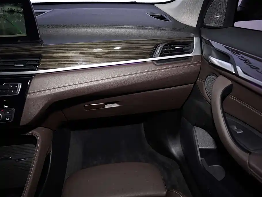 BMW X1 2022 — фото 17