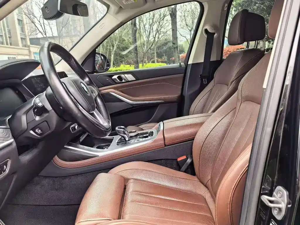 BMW X7 2022 — фото 10