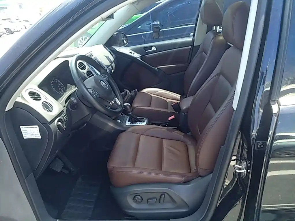 Volkswagen Tiguan 2015 — фото 15